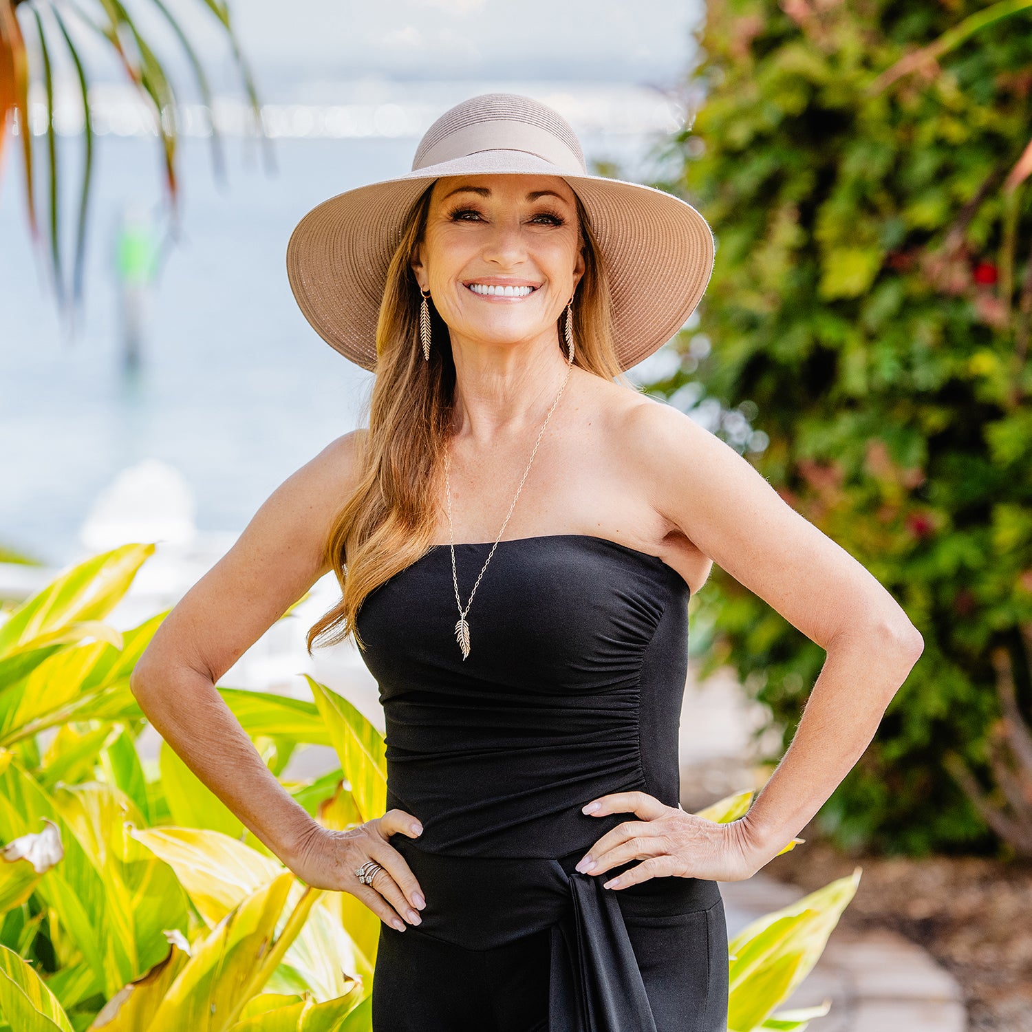 Margot Wide Brim Gardening Sun Hat – Wallaroo Hat Company