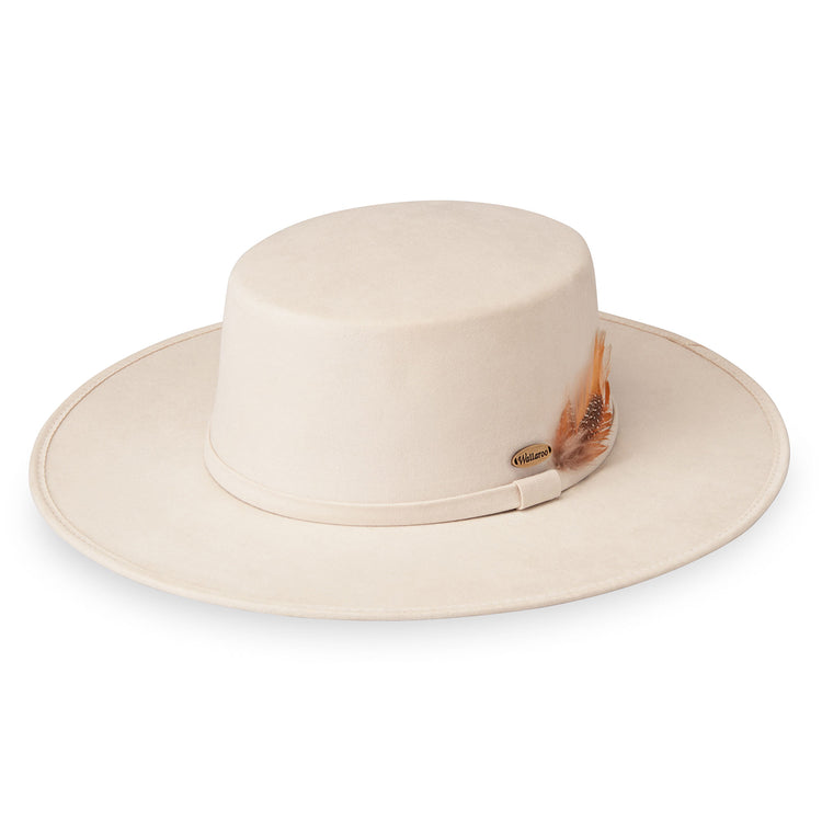 Ladies' winter sun hat with a big wide brim by Wallaroo