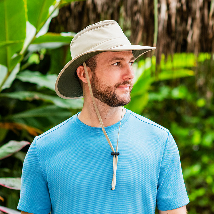 Man wearing a summer sun hat with chin strap by Wallaroo, Khaki