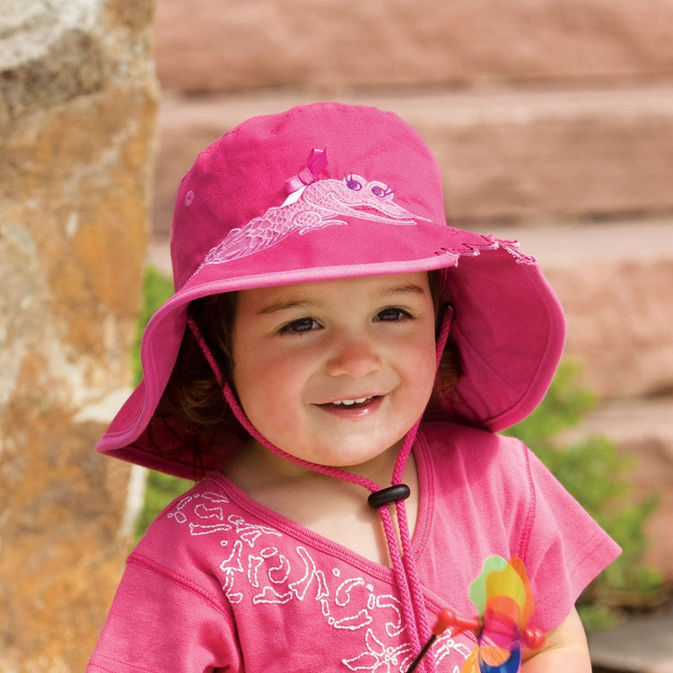 Child Wearing a Packable Wallaroo Crocodile Cotton UPF Sun Protection Hat with Chinstrap